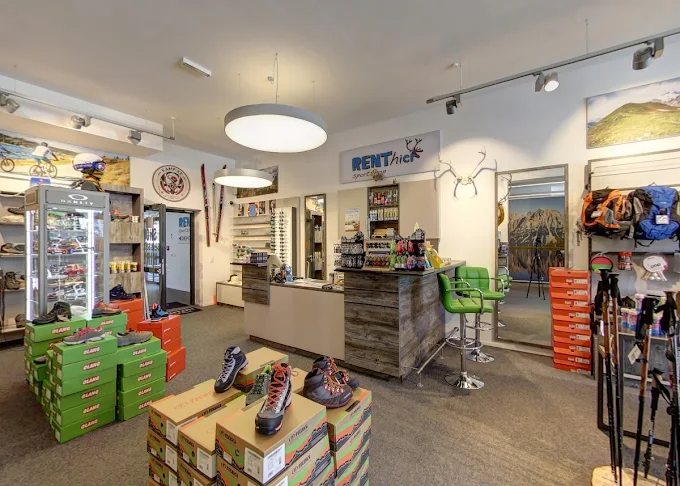 Innenansicht RENTHIER SPORTSHOP – Sportbekleidung
